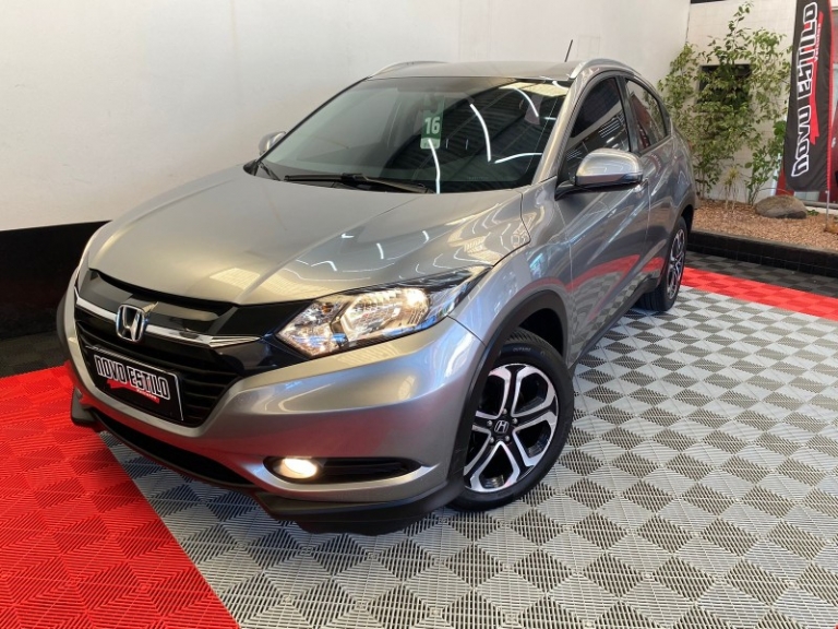 HONDA - HR-V - 2015/2016 - Cinza - R$ 86.000,00