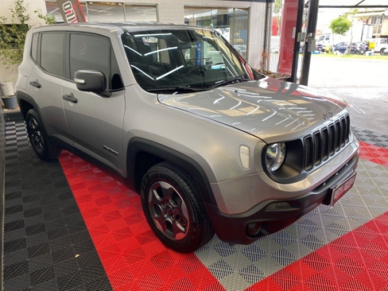 JEEP - RENEGADE - 2019/2020 - Prata - R$ 82.000,00