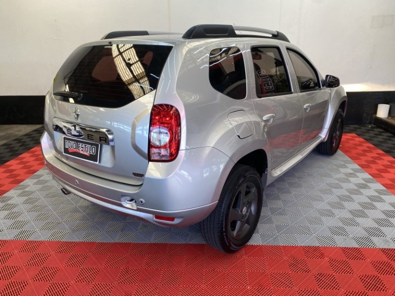 RENAULT - DUSTER - 2012/2013 - Prata - R$ 52.000,00