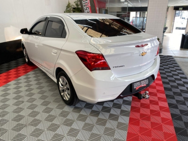 CHEVROLET - PRISMA - 2019/2019 - Branca - R$ 62.000,00