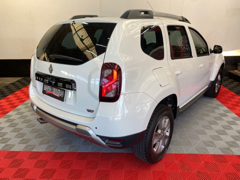 RENAULT - DUSTER - 2018/2018 - Branca - R$ 72.000,00