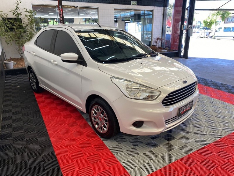 FORD - KA + - 2014/2015 - Branca - R$ 44.000,00