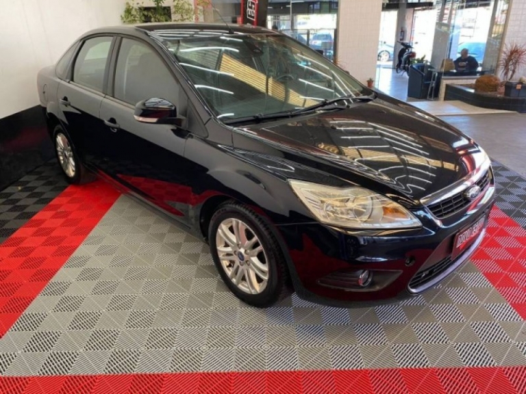 FORD - FOCUS - 2013/2013 - Preta - R$ 44.000,00