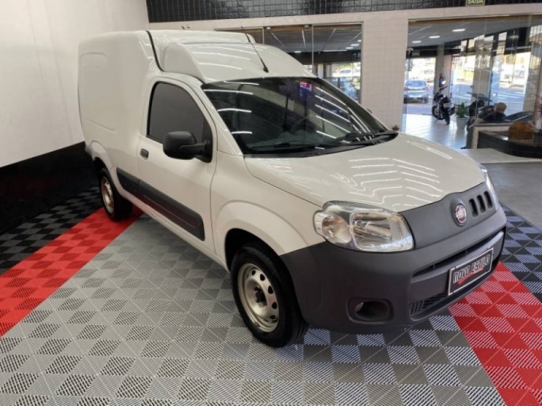 FIAT - FIORINO - 2021/2021 - Branca - R$ 76.900,00