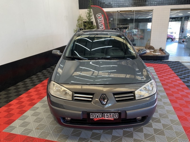 RENAULT - MÉGANE - 2012/2013 - Cinza - R$ 35.900,00