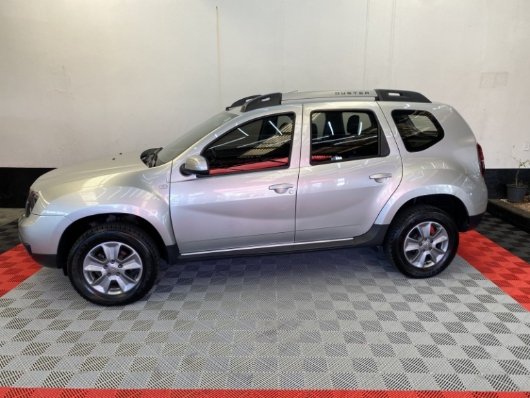 RENAULT - DUSTER - 2018/2019 - Prata - R$ 73.000,00