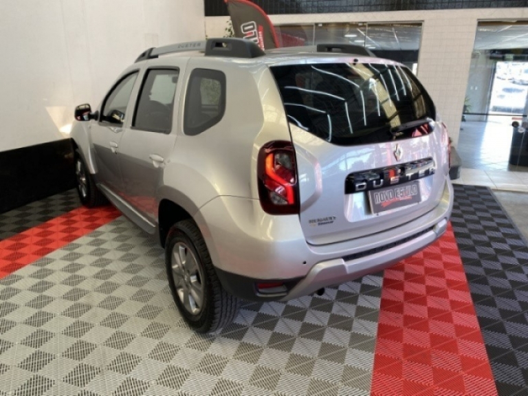 RENAULT - DUSTER - 2018/2019 - Prata - R$ 73.000,00