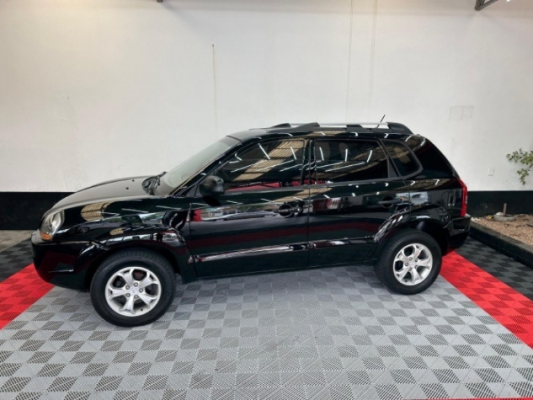 HYUNDAI - TUCSON - 2009/2010 - Preta - R$ 42.000,00