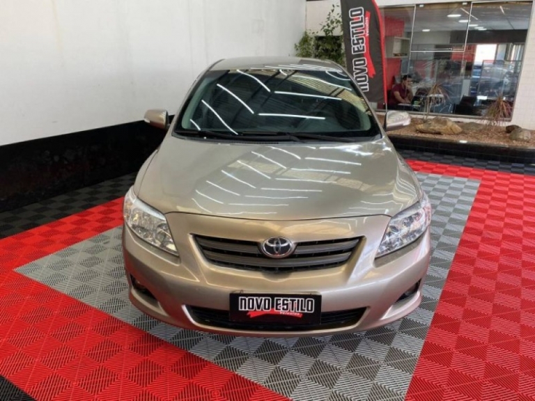 TOYOTA - COROLLA - 2008/2009 - Bege - R$ 52.000,00