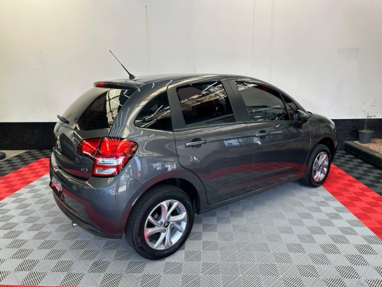 CITROËN - C3 - 2018/2018 - Cinza - R$ 49.900,00