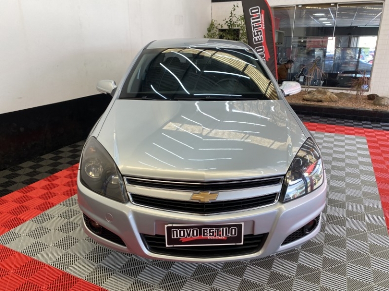 CHEVROLET - VECTRA - 2010/2011 - Prata - R$ 38.900,00