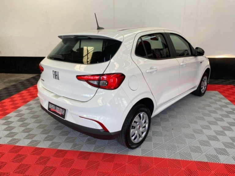 FIAT - ARGO - 2017/2018 - Branca - R$ 54.000,00