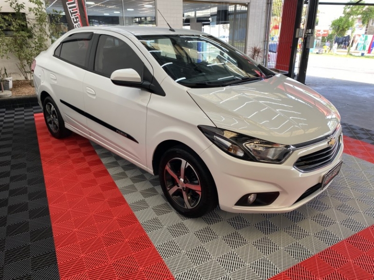 CHEVROLET - PRISMA - 2019/2019 - Branca - R$ 66.000,00