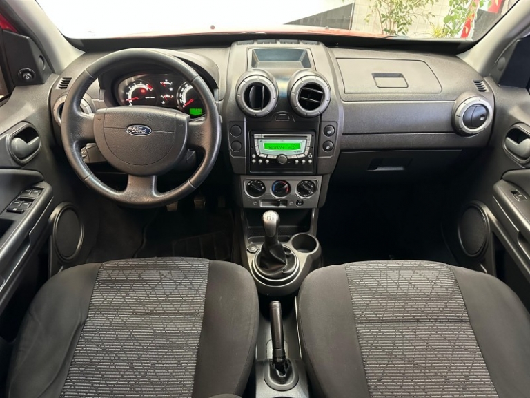 FORD - ECOSPORT - 2011/2012 - Vermelha - R$ 44.900,00