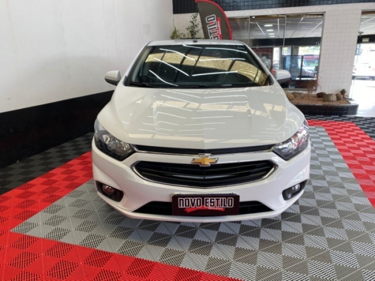 CHEVROLET - PRISMA - 2019/2019 - Branca - R$ 62.000,00