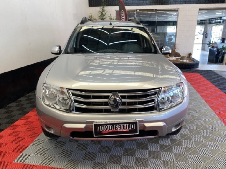 RENAULT - DUSTER - 2012/2013 - Prata - R$ 52.000,00