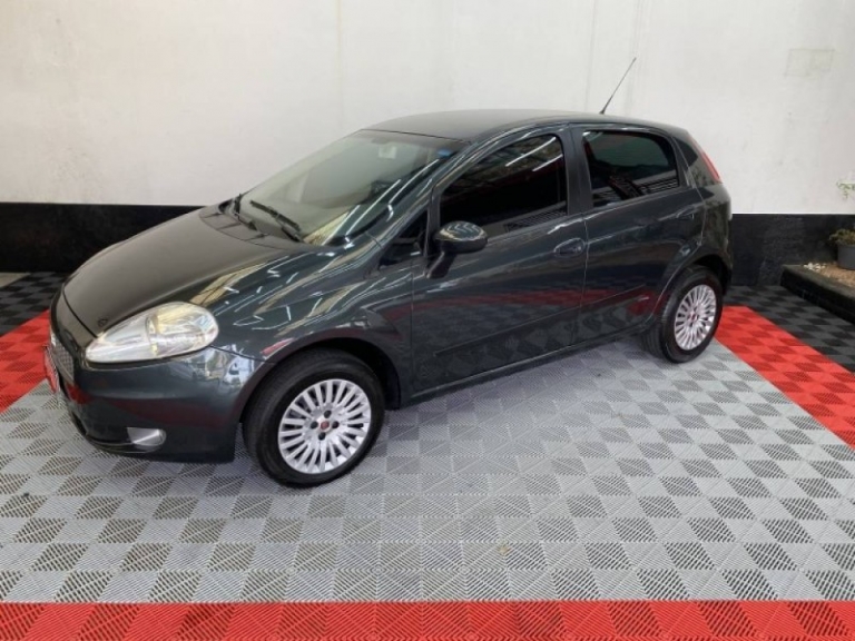 FIAT - PUNTO - 2009/2010 - Cinza - R$ 32.000,00