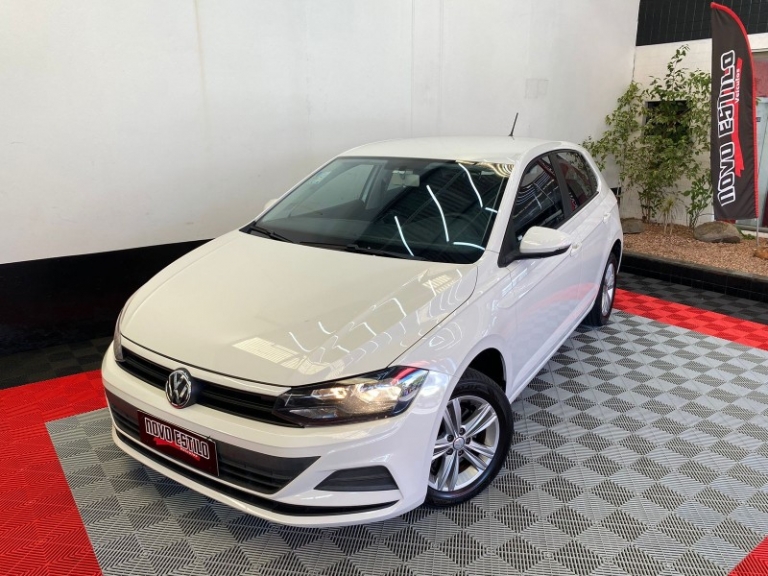 VOLKSWAGEN - POLO - 2019/2020 - Branca - R$ 78.000,00