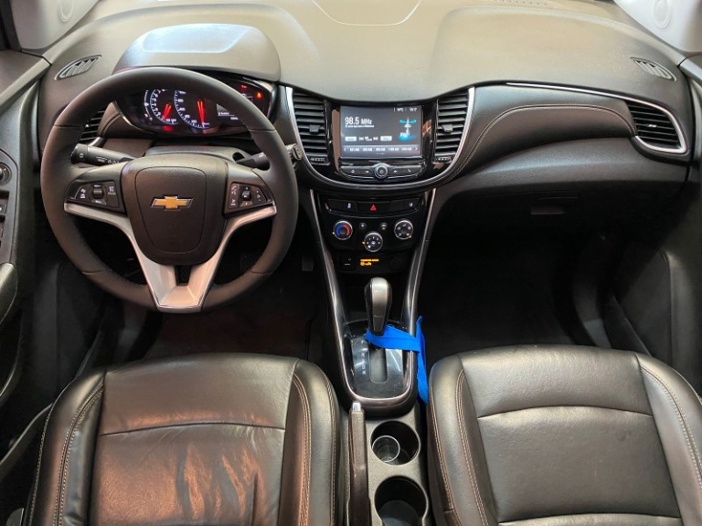 CHEVROLET - TRACKER - 2018/2018 - Cinza - R$ 93.900,00