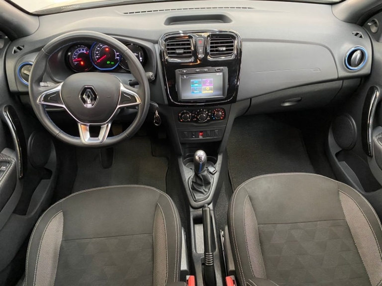 RENAULT - SANDERO - 2021/2022 - Preta - R$ 66.900,00