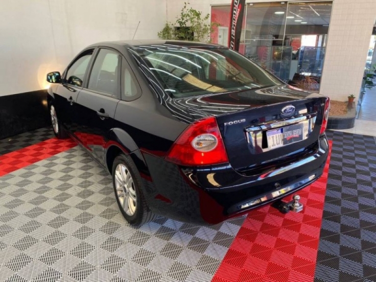 FORD - FOCUS - 2013/2013 - Preta - R$ 44.000,00