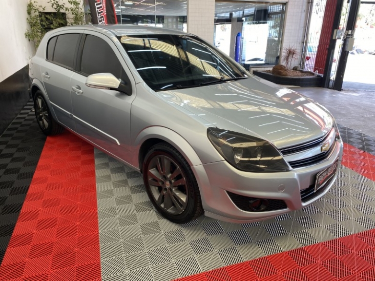 CHEVROLET - VECTRA - 2010/2011 - Prata - R$ 38.900,00