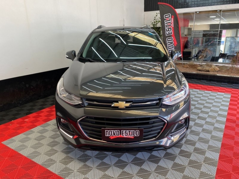 CHEVROLET - TRACKER - 2018/2018 - Cinza - R$ 93.900,00