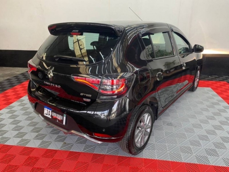 RENAULT - SANDERO - 2021/2022 - Preta - R$ 66.900,00