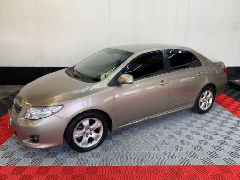 TOYOTA - COROLLA - 2008/2009 - Bege - R$ 52.000,00