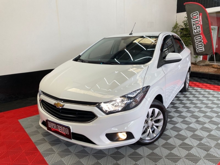 CHEVROLET - PRISMA - 2019/2019 - Branca - R$ 62.000,00