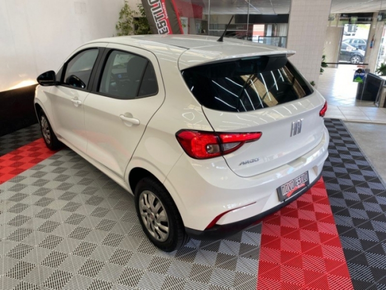 FIAT - ARGO - 2018/2019 - Branca - R$ 54.000,00