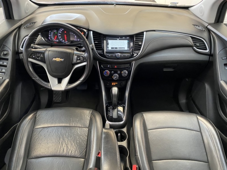 CHEVROLET - TRACKER - 2018/2019 - Vermelha - R$ 95.000,00