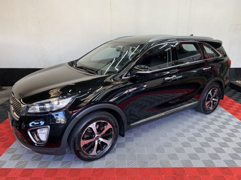 KIA MOTORS - SORENTO - 2016/2016 - Preta - R$ 116.000,00