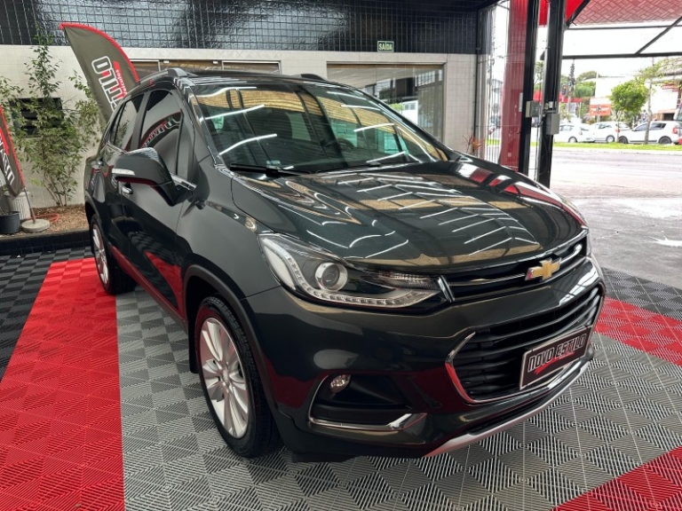 CHEVROLET - TRACKER - 2018/2018 - Cinza - R$ 92.000,00