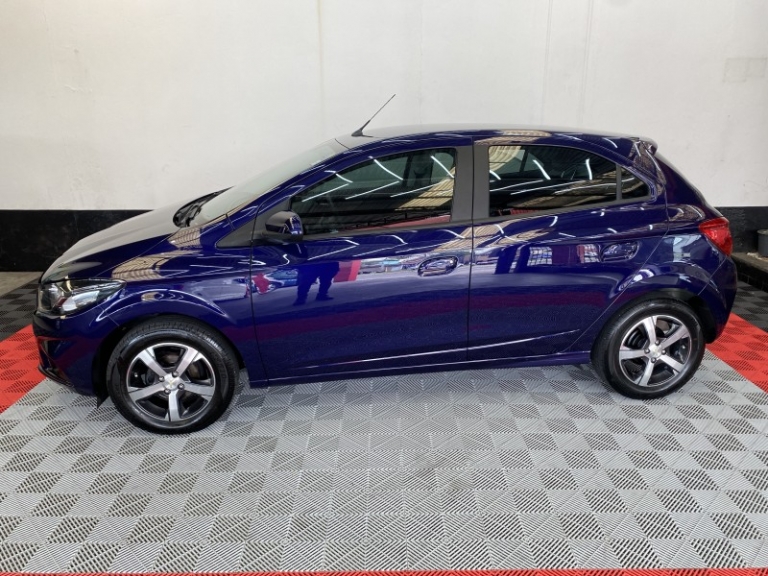 CHEVROLET - ONIX - 2017/2018 - Azul - R$ 67.000,00