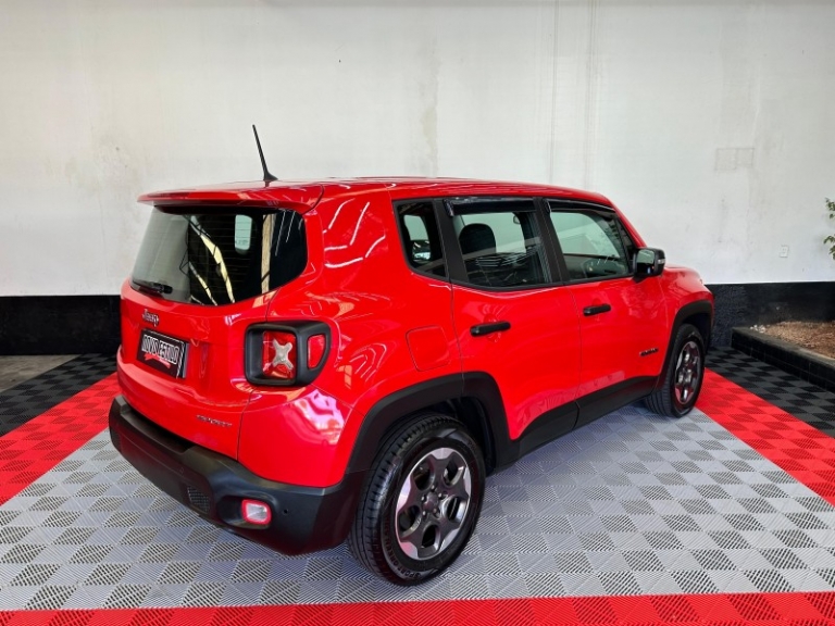 JEEP - RENEGADE - 2015/2016 - Vermelha - R$ 67.900,00