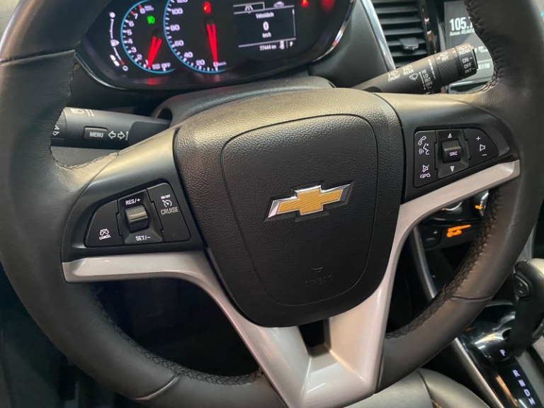 CHEVROLET - TRACKER - 2017/2018 - Preta - R$ 95.000,00