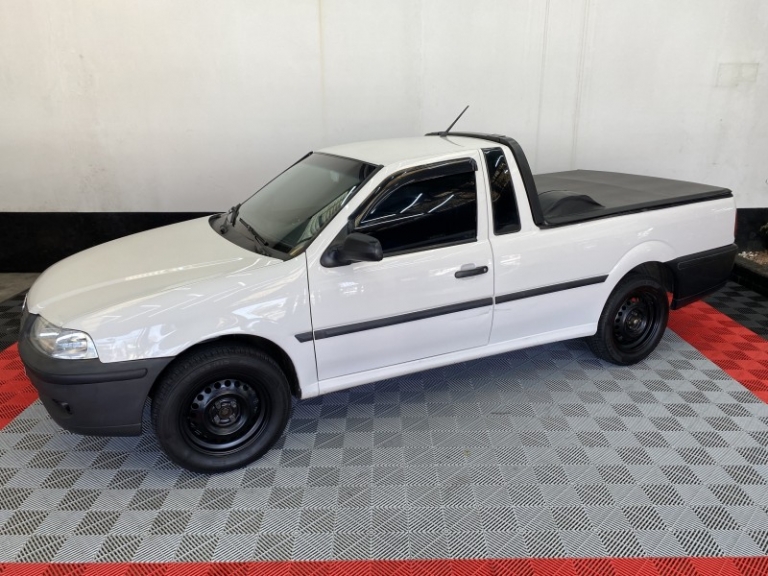 VOLKSWAGEN - SAVEIRO - 2002/2003 - Branca - R$ 33.500,00