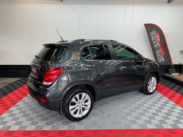 CHEVROLET - TRACKER - 2018/2018 - Cinza - R$ 92.000,00