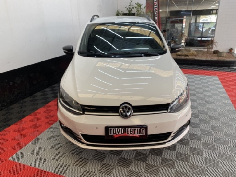 VOLKSWAGEN - FOX - 2016/2017 - Branca - R$ 57.000,00