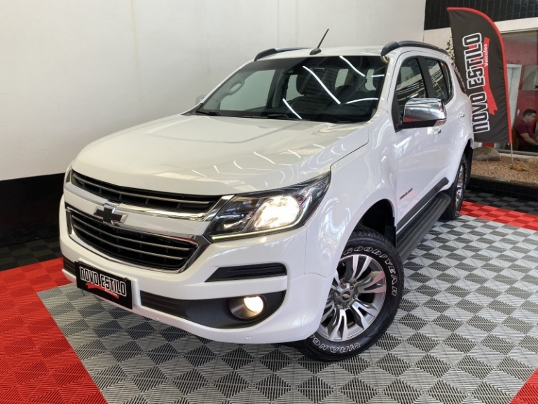 CHEVROLET - TRAILBLAZER - 2017/2018 - Branca - R$ 163.000,00