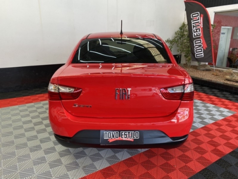 FIAT - SIENA - 2020/2021 - Vermelha - R$ 56.000,00