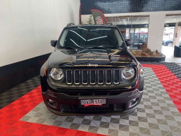 JEEP - RENEGADE - 2016/2016 - Preta - R$ 73.000,00