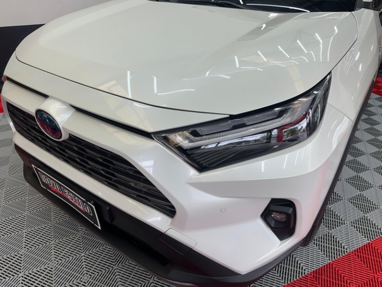 TOYOTA - RAV4 - 2021/2022 - Branca - R$ 270.000,00