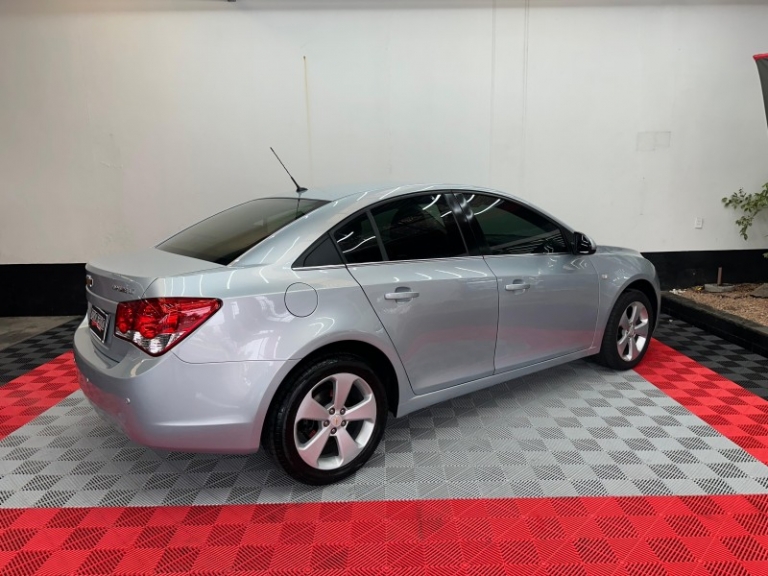 CHEVROLET - CRUZE - 2012/2012 - Prata - R$ 52.000,00