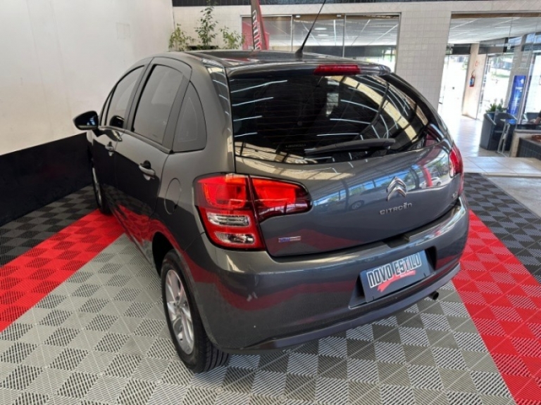 CITROËN - C3 - 2018/2018 - Cinza - R$ 49.900,00