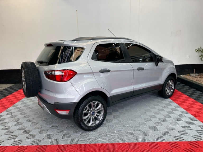 FORD - ECOSPORT - 2013/2014 - Prata - R$ 58.000,00