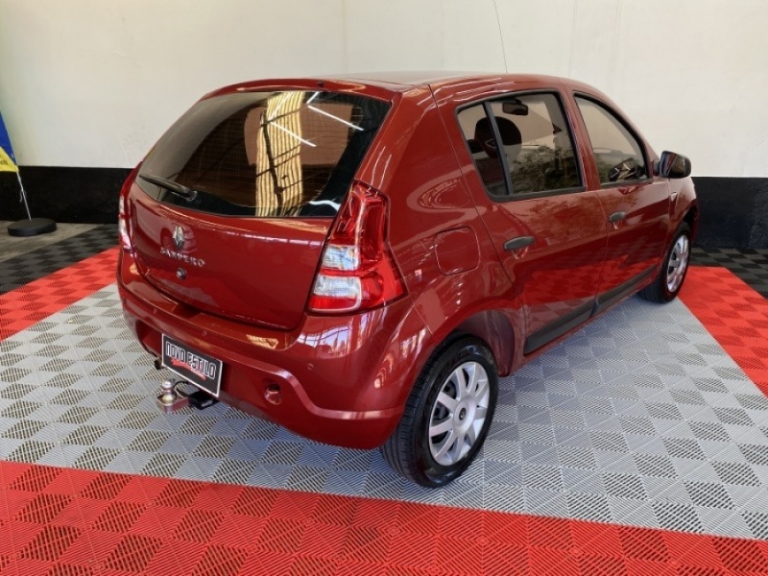 RENAULT - SANDERO - 2012/2012 - Vermelha - R$ 33.000,00