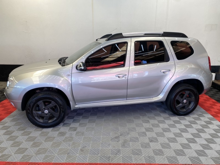 RENAULT - DUSTER - 2012/2013 - Prata - R$ 52.000,00