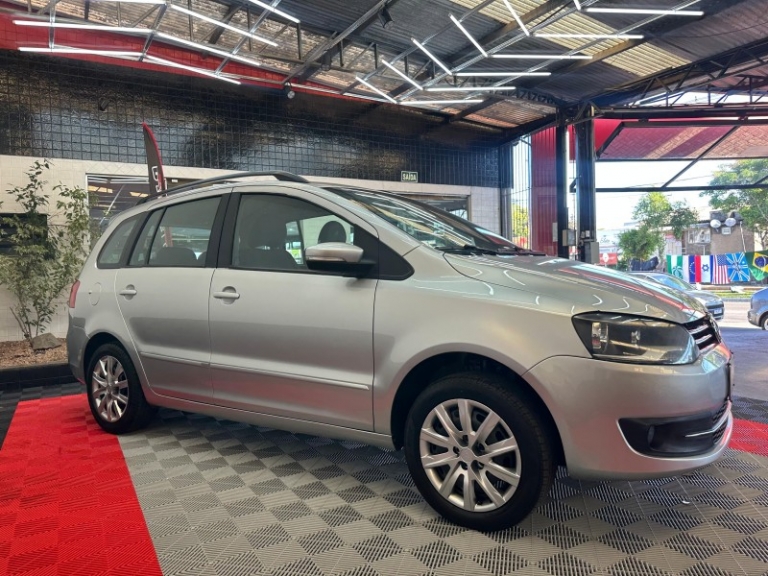 VOLKSWAGEN - SPACEFOX - 2012/2013 - Prata - R$ 43.000,00